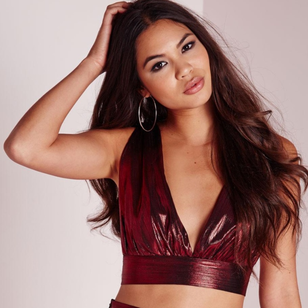 NWOT Misguided Red Metallic Low Plunge Bralette